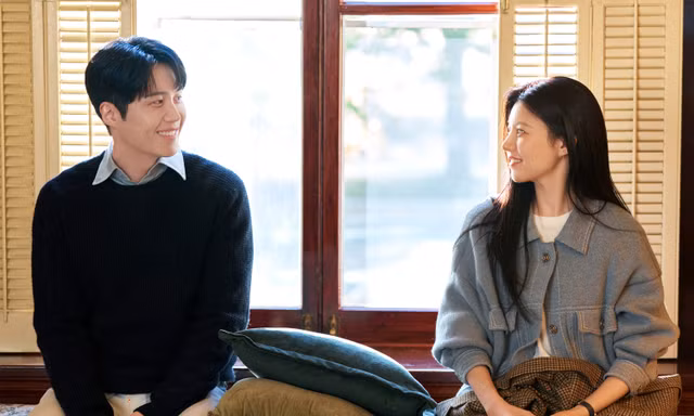 Can This Love Be Translated: Ngoài gấp đôi nhan sắc Kim Seon Ho - Youn Jung còn gì?