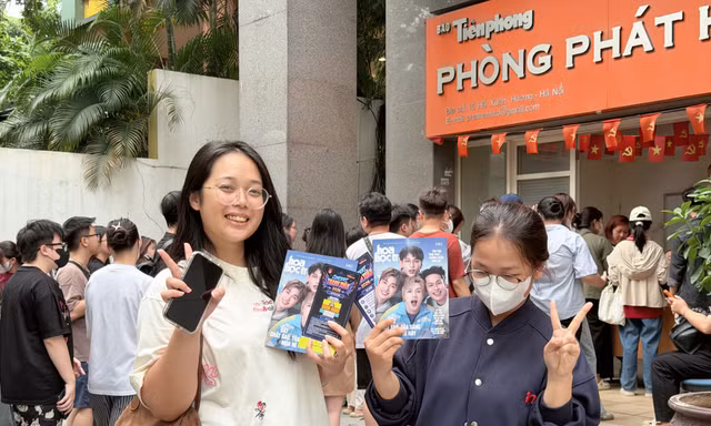 Vé cứng "bám rào" concert Thanh Xuân hot hit, tớ có rồi cậu ra "tranh slot" liền đi!