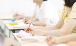 Một sinh viên ở Trung Quốc phải đi tù vì thuê người thi hộ tiếng Anh TOEFL