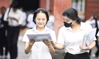 Xem điểm thi tốt nghiệp THPT 2026, nên lưu ý những con số nào để đánh giá điểm của mình?