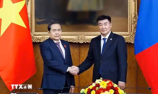 Chủ tịch Quốc hội Trần Thanh Mẫn hội đàm với Chủ tịch Quốc hội Mông Cổ