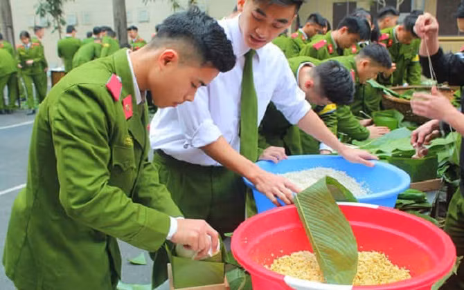 Những ca trực Tết của sinh viên cảnh sát