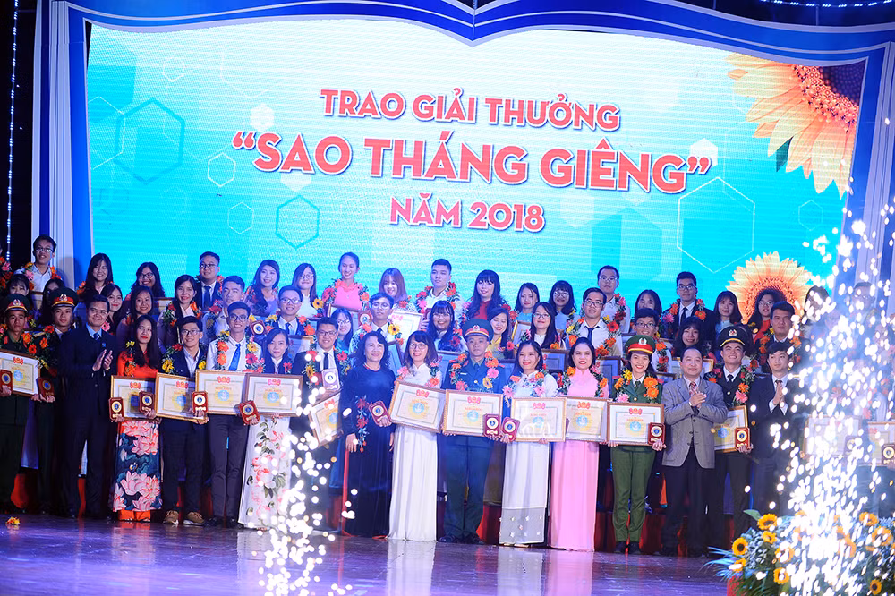 Vinh danh 190 Sinh viên 5 tốt cấp Trung ương