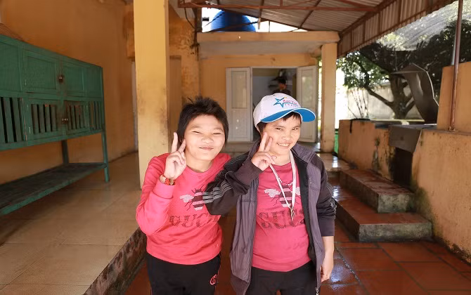 Niềm vui lặng lẽ của những mảnh đời 