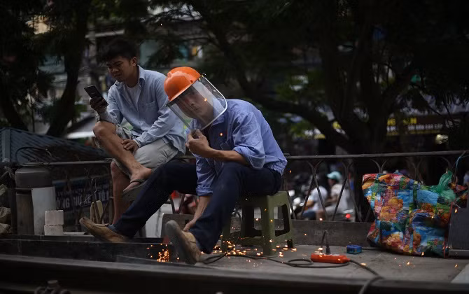 Cuộc sống bình dị ở xóm đường tàu phố Phùng Hưng