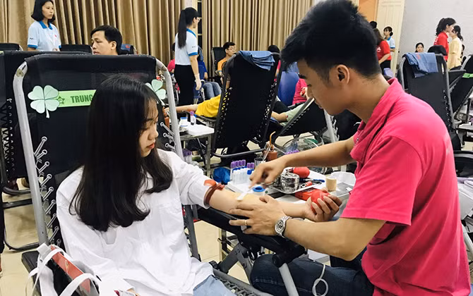 Phát động hiến máu trong khối trường học thủ đô trong năm học mới