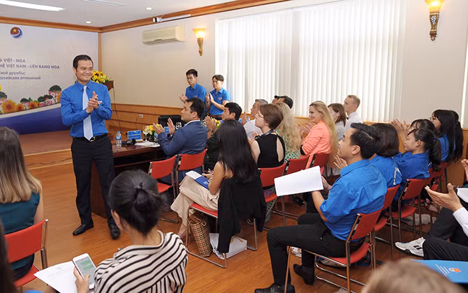 Thanh niên Việt - Nga cùng vun đắp quan hệ hữu nghị, hợp tác