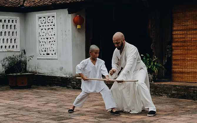 Võ sư Flores đóng vai nhà sư trong phim Việt 
