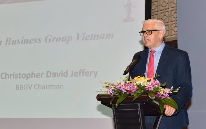 ICAEW trao Chứng chỉ quốc tế về Tài chính, Kế toán và Kinh doanh cho các học viên Việt Nam