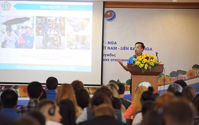 Thanh niên Việt - Nga cùng vun đắp quan hệ hữu nghị, hợp tác