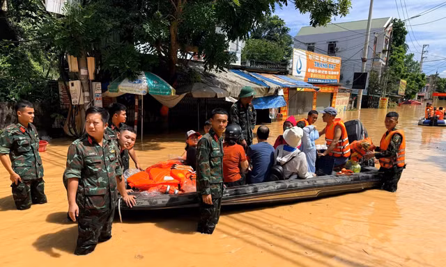 Tình nguyện viên trên cả nước cùng chung tay hỗ trợ đồng bào vùng lũ phía Bắc