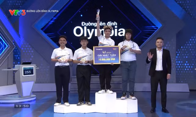 Nam sinh THPT Chuyên Nguyễn Tất Thành giành vòng nguyệt quế Tuần Olympia 26