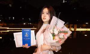 Nữ sinh Tài chính Ngân hàng và dấu ấn Sinh viên 5 tốt trong phong trào học thuật tại đại học