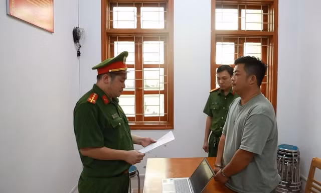 Hải Sa Pa cùng vợ bị khởi tố về hành vi bán thịt trâu Ấn Độ gắn mác đặc sản Tây Bắc