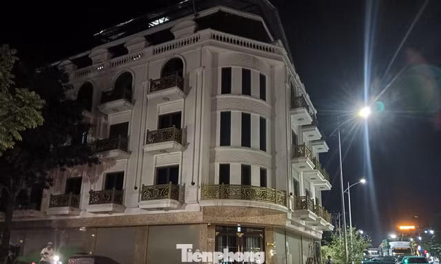 NÓNG: Công an, kiểm sát viên xuất hiện tại nhà Hải Sapa TV