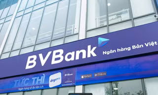 Ngân hàng liên tục thay lãnh đạo, đóng cửa phòng giao dịch 