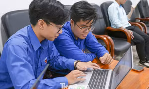 'Lá chắn số' cho người trẻ trên không gian mạng