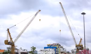 Gia Lai: Khẩn trương hạ cần cẩu các công trình, đảm bảo an toàn trước bão Kalmaegi