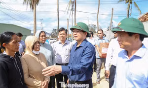 Phó Thủ tướng Hồ Quốc Dũng: Không để người dân thiếu ăn, không có chỗ ở sau bão số 13