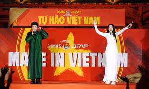 Chuyến xe 'Tự hào Việt Nam’ đến Huế