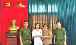 Cô gái Huế làm điều bất ngờ khiến nhiều người cảm kích