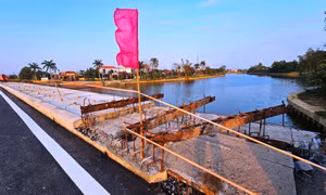 Huế: Thi công cầu ì ạch, một nhà thầu bị phạt 1,5 tỷ đồng