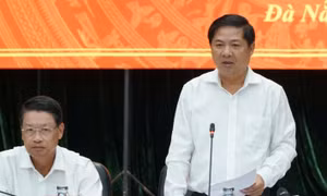  Bộ Chính trị yêu cầu các địa phương làm rõ có 'việc này việc kia' khi sắp xếp cán bộ huyện, xã cũ trước đây