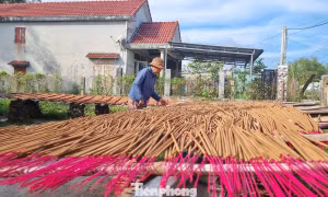 Cận Tết, làng hương trăm năm tuổi ở Đà Nẵng làm không ngơi tay