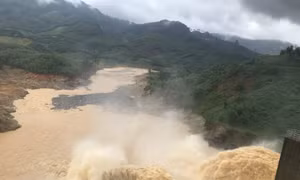 Đà Nẵng mưa lớn, sáng nay hai thủy điện thông báo xả nước điều tiết