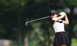 Nữ Golfer nhận giải thưởng 2,3 tỷ đồng từ cú Hole-in-One tại giải Golf CLB Doanh nhân Đắk Lắk