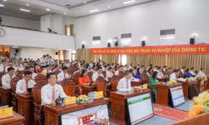 Phó Chủ tịch Cần Thơ: Không né tránh khó khăn, không tô hồng kết quả trước áp lực tăng trưởng
