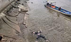 Thi thể nam giới trôi dạt trên sông Sài Gòn, công an vào cuộc 
