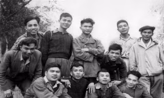 Từ mấy dòng nhật ký, nghĩ về một thế hệ ông cha