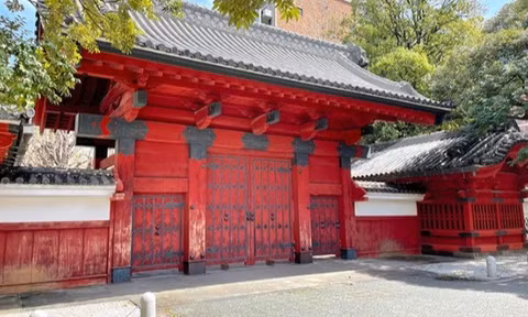 Cựu giáo sư ĐH Tokyo nhận hối lộ qua 28 lần chiêu đãi xa xỉ, lĩnh án treo