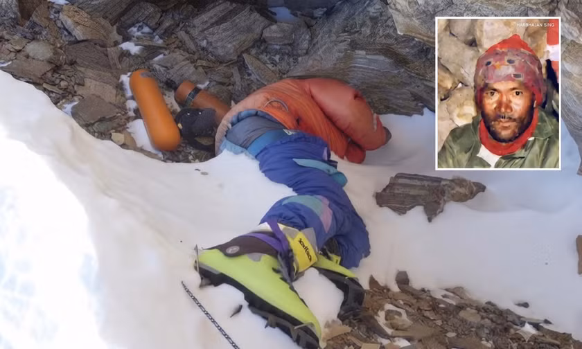 Hé lộ bí ẩn thi thể 'đôi giày xanh' trên Everest 30 năm