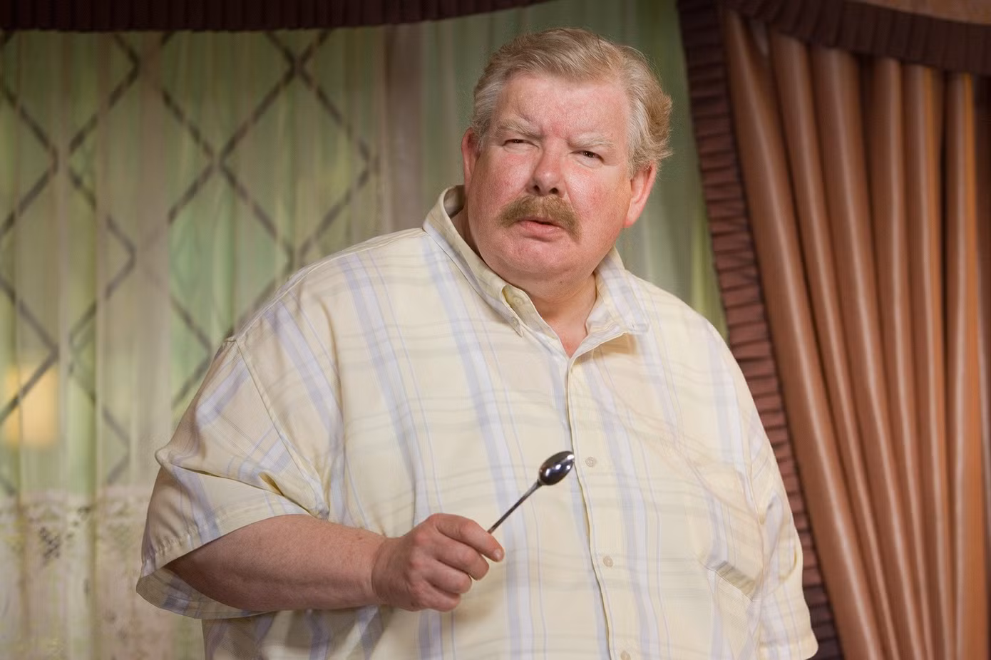 hp-f5-order-of-the-phoenix-vernon-dursley-privet-drive-spoon-web-landscape.jpg