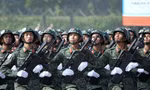 Các khối viên của Khối chiến sĩ Tác chiến điện tử trong buổi tổng hợp luyện nhiệm vụ A80 lần thứ nhất, ngày 17/7. ẢNH: NGUYỄN MINH
