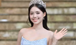 Á hậu Châu Anh trước khi kết thúc nhiệm kỳ 