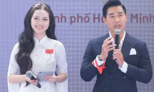 MC Nguyên Khang, Mỹ Vân khuấy động Chủ Nhật Đỏ