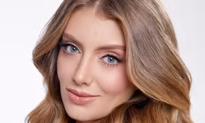 Người đẹp cao 1,8 m vào top 10 Hoa hậu đẹp nhất thế giới 