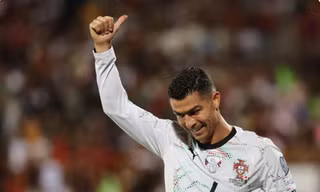 Ronaldo vẫn 'đáng sợ' ở tuổi 40