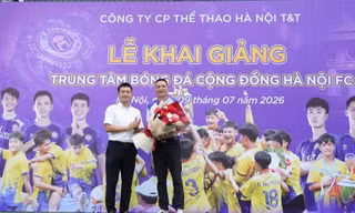 Cựu danh thủ Triệu Quang Hà nắm Trung tâm bóng đá cộng đồng của bầu Hiển