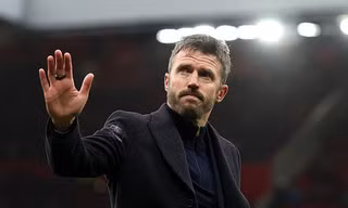 MU khủng hoảng: HLV Carrick đánh cược với Bruno Fernandes và cái giá phải trả