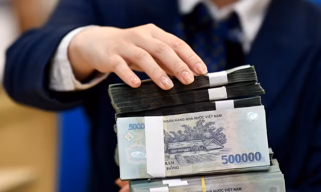 Mua gói bảo hiểm 300 triệu, chồng qua đời vì ung thư nhưng không được chi trả 
