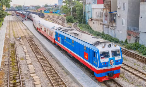 Phó Thủ tướng: 'Đường sắt phải trở thành trục hạ tầng chiến lược quốc gia'