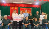 Công ty CP Him Lam và báo Tiền Phong tặng quà Trung tâm Điều dưỡng Thương binh và Người có công Long Đất