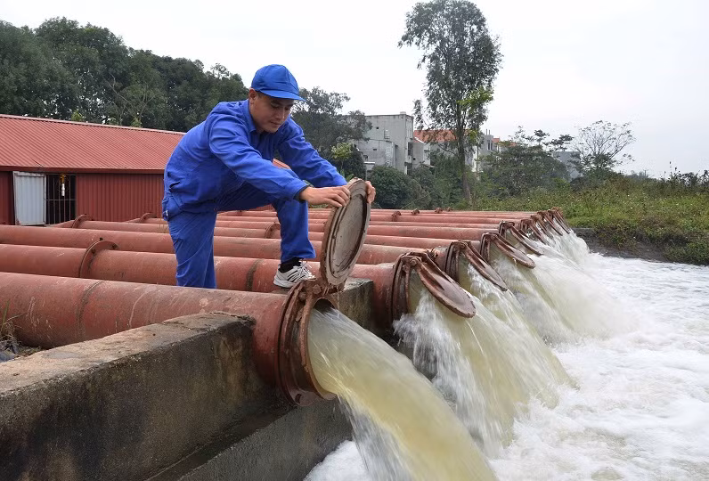 Bộ NN&PTNT đề nghị các địa phương vùng trung du và Đồng bằng Bắc bộ chủ động lấy nước trong 3 đợt xả trên, tránh lãng phí nước.
