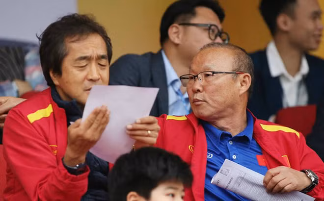 HLV Park Hang Seo đang bắt đầu quá trình chuẩn bị cho đội tuyển Việt Nam dự Vòng loại thứ 2 World Cup 2022 tại UAE.