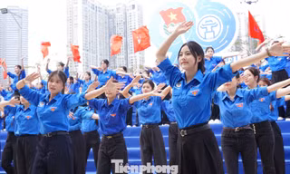 Lấy ý kiến về dự thảo Báo cáo chính trị Đại hội Đoàn toàn quốc lần thứ XIII 