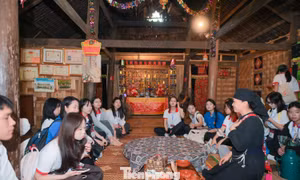 Đại biểu Hành trình Đỏ tham quan, học tập tại Thái Nguyên